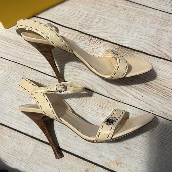 Fendi Leather logo strappy nude Beige party work heels Size 6 - Picture 6 of 11